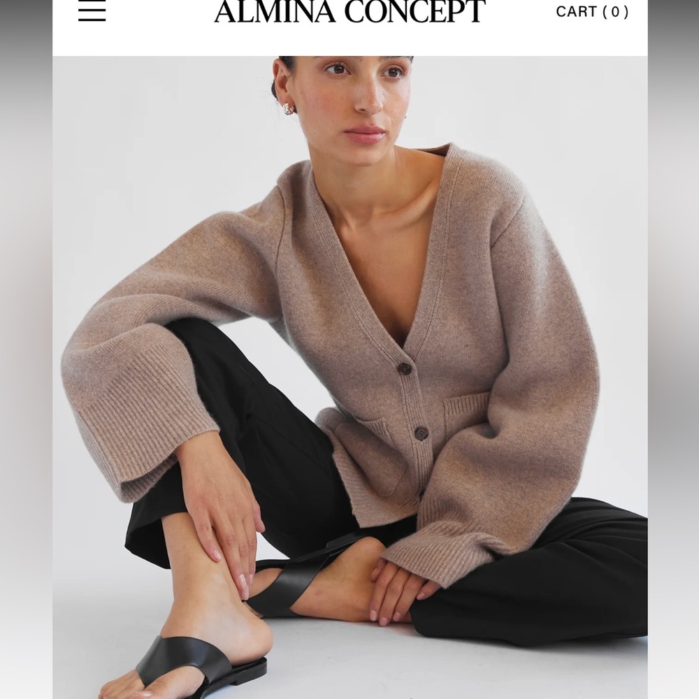 Almina Concept Sweater
